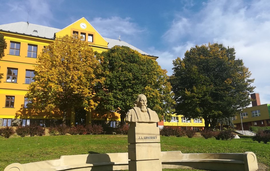 Oznámení o konání zvláštního zápisu do předškolního i základního vzdělávání ve školním roce 2022/2023/Повідомлення про спеціальний запис до дитячого садочку та школи на навчальний рік 2022/2023 - zvětšit obrázek