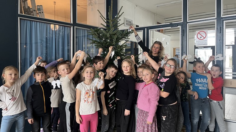 PŘÍPRAVY NA VÁNOČNÍ JARMARK