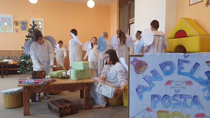 Návštěva školky na "Andělském vystoupení" 4.A