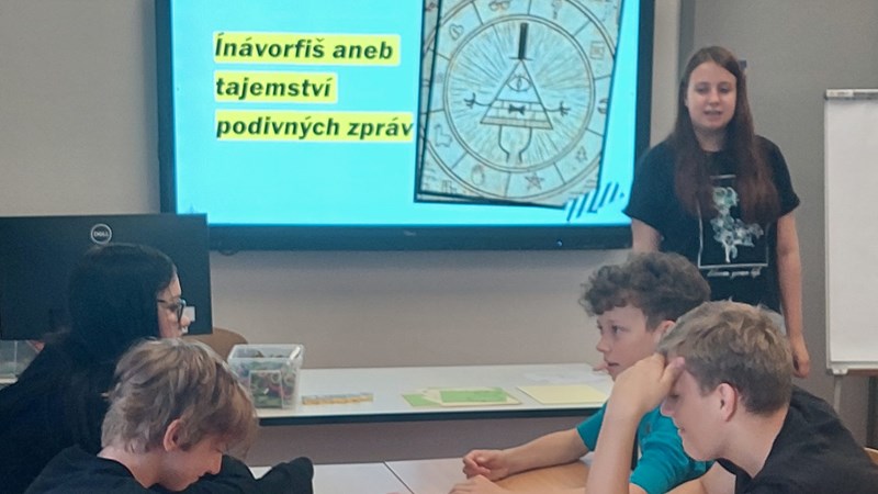 Ínávorfiš aneb tajemství podivných zpráv