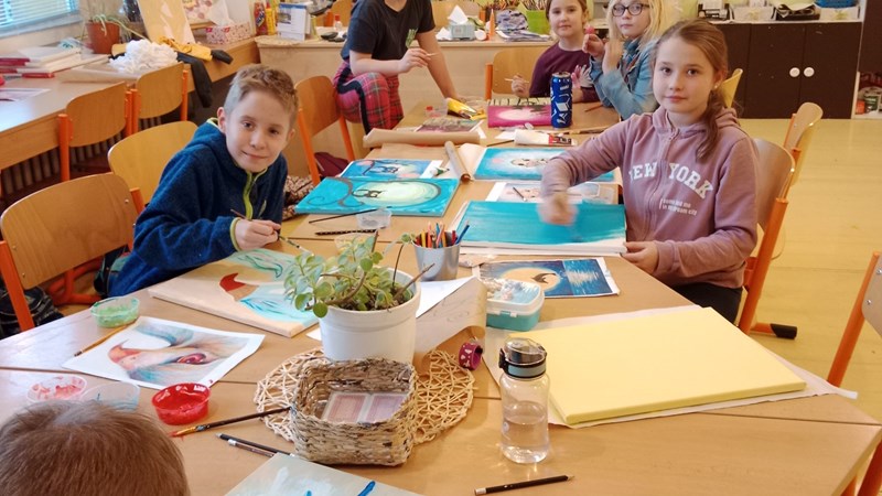 Akrylové barvy ve školní družině I. a II.