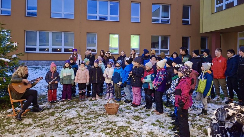 Adventní zpívání