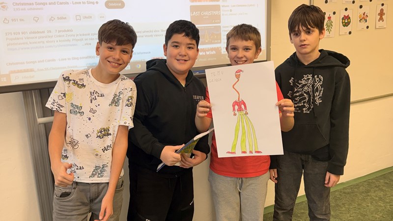 Projektová hodina v VI. A: Vánoční postavičky ožily v angličtině