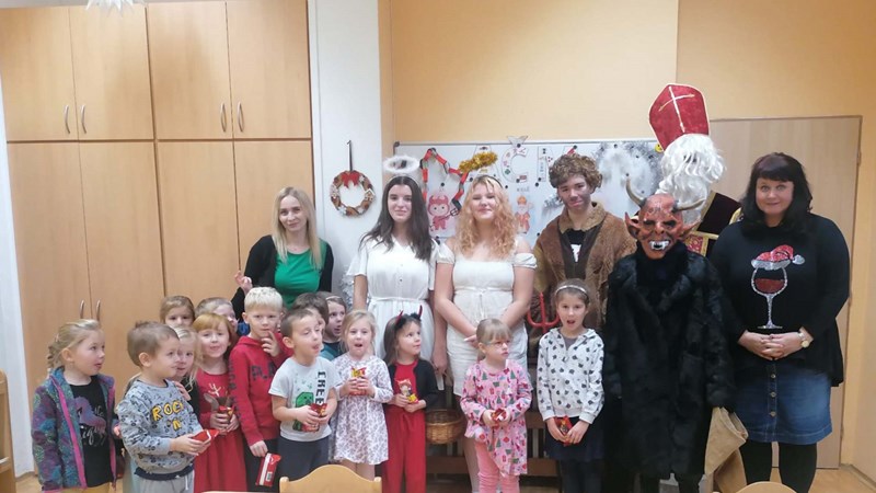 Návštěva z nebíčka i peklíčka u Hvězdiček