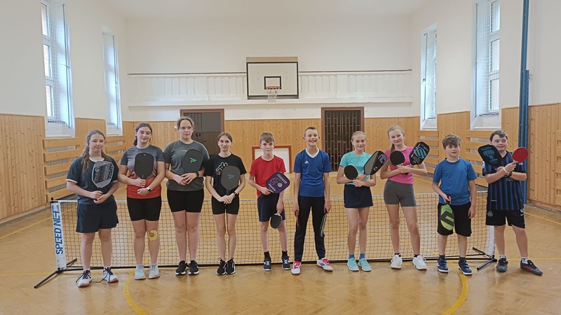Turnaj ve stolním tenise na zkoušku: Holky o sportovní zážitek nepřišly!