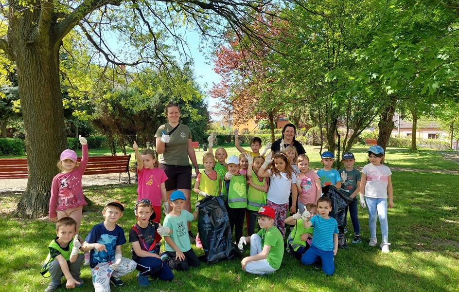Sovičky pečují o planetu Zemi - zvětšit obrázek